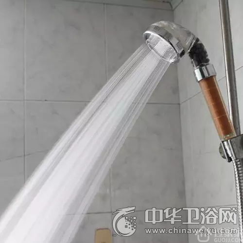 衛(wèi)生間噴頭深度清潔指南